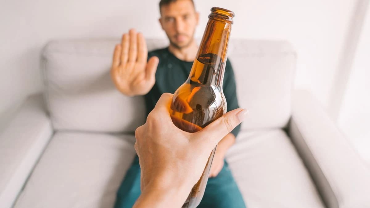 Se parar de beber o fígado volta ao normal