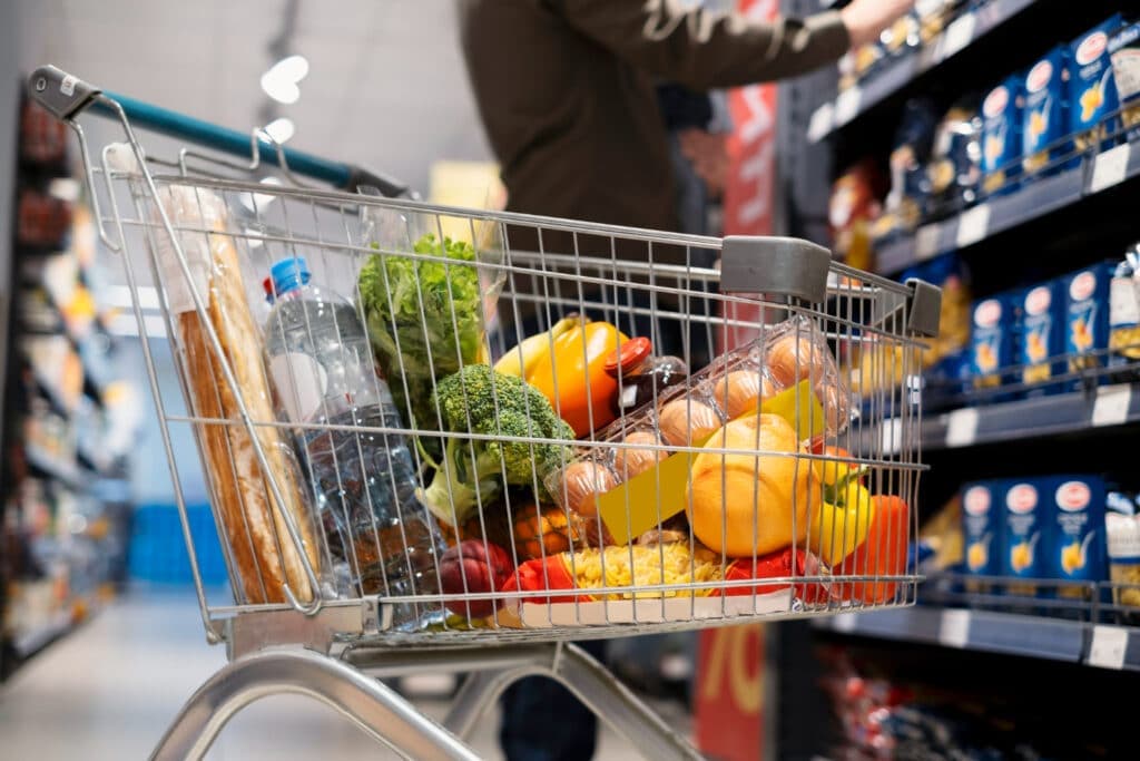 Adeus, cartão! O que se sabe sobre o VR e VA ser pago via Pix?