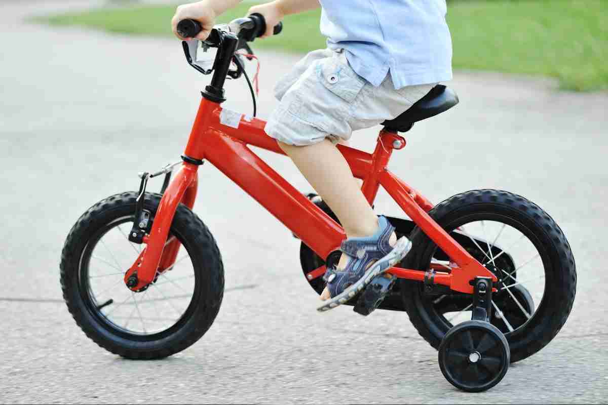 Bicicleta infantil masculina para 3 anos: como escolher?