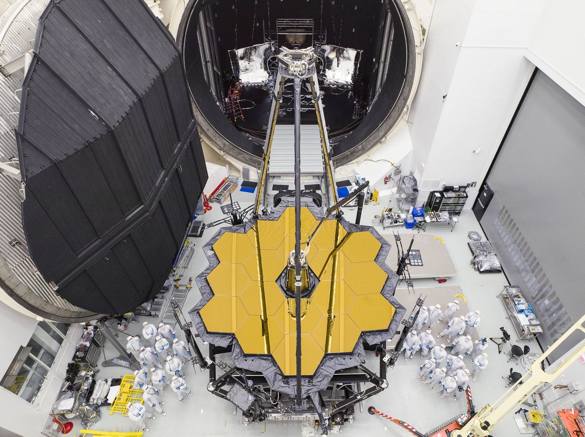 O novo poderoso telescópio espacial da NASA é atingido por um micrometeoróide maior do que o esperado
