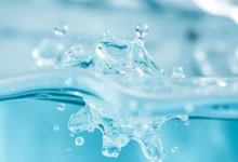 Água micelar tira manchas do rosto: mitos e verdades