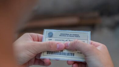Aviso para você que ainda insiste em ter a carteira de identidade antiga no Brasil; há algo que precisa ser feito rápido.