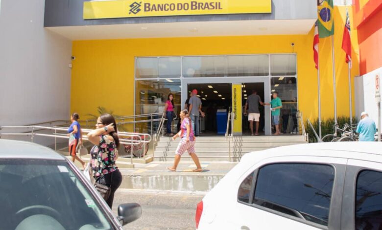 BB confirma pagamento de R$ 1.518 para beneficiários com CPF na lista - Novo pagamento confirmado para os brasileiros com conta aberta no banco do Brasil? Confira o que se sabe sobre essa novidade.