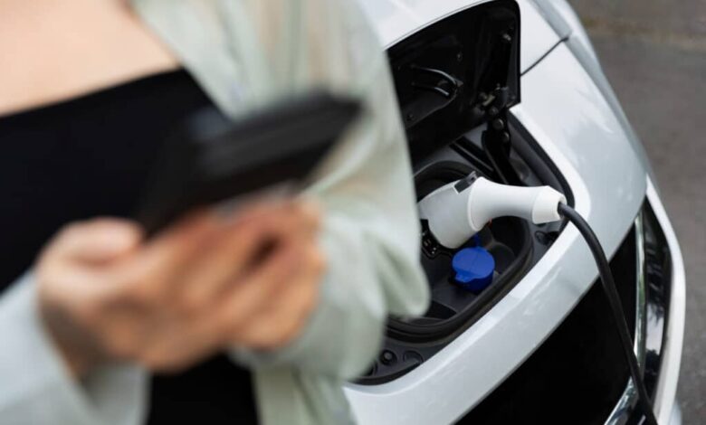 China lança carro elétrico acessível no Brasil - Bora garantir? China INVADE o Brasil com carro elétrico barato!