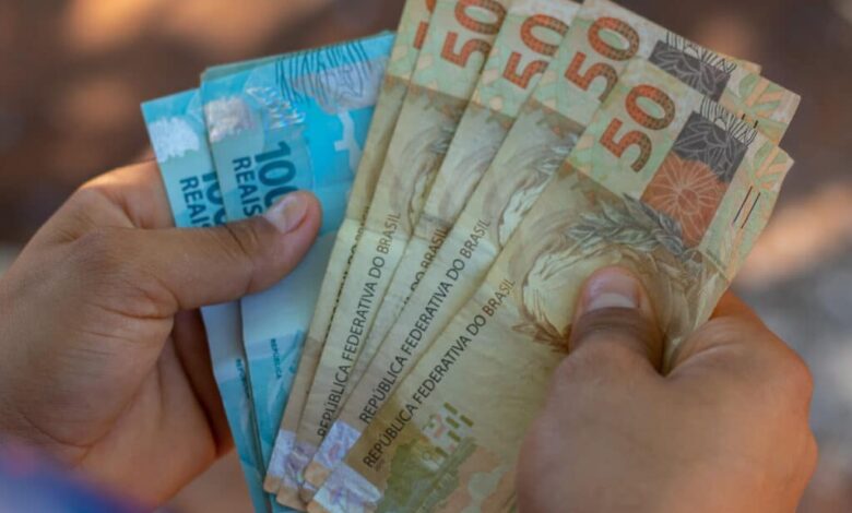 essencial saber sobre seu dinheiro - O novo salário mínimo: o que você PRECISA saber sobre o seu dinheiro?