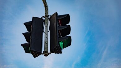 A luz branca do semáforo entrará em vigor no Brasil? Entenda o que ela quer dizer e para que servirá.