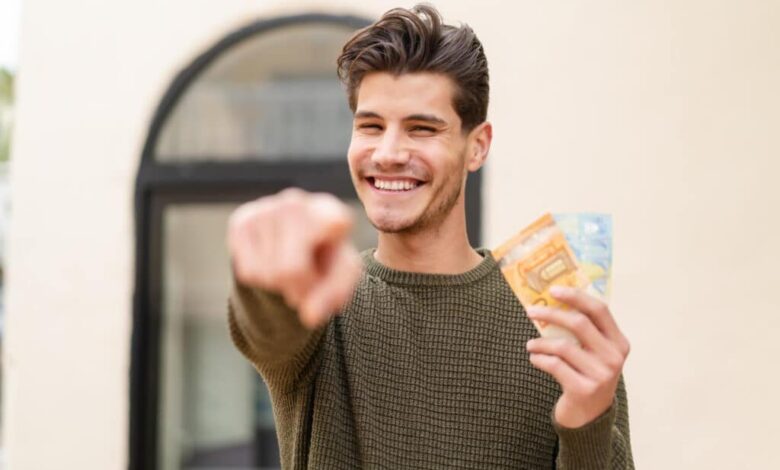 Cargo sem faculdade pode render R$ 5 mil em 2025 - Sem faculdade? 1 cargo que rende R$ 5 mil/mês em 2025