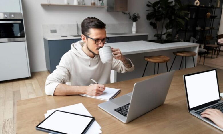 As melhores profissões para trabalhar em home office - Trabalhe de casa! As profissões PERFEITAS para quem quer home office!