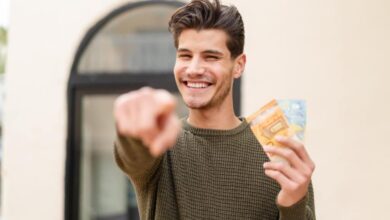 Cargo sem faculdade pode render R$ 5 mil em 2025 - Sem faculdade? 1 cargo que rende R$ 5 mil/mês em 2025