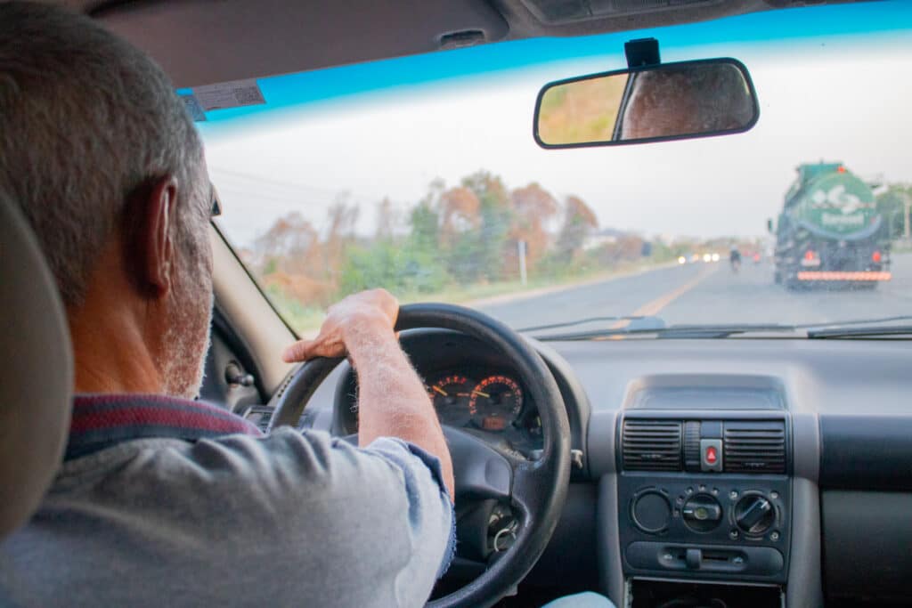 Itens obrigatórios no seu carro podem se tornar uma grande dor de cabeça se você não estiver preparado para se adaptar às regras.