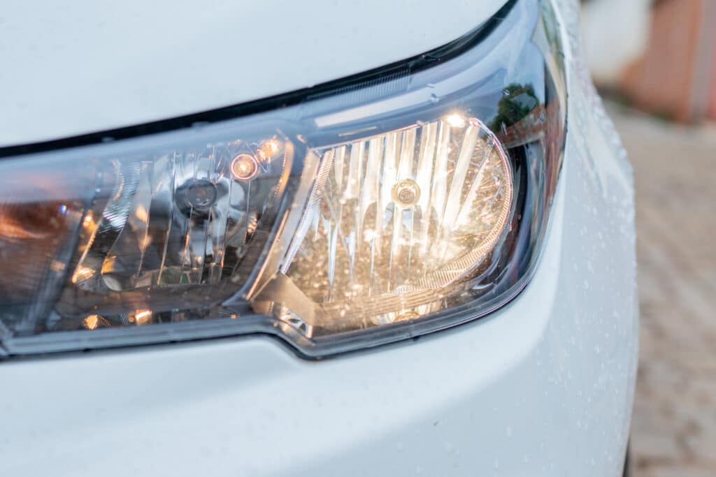 O carro limpo e longe da sujeira por mais tempo não é uma ilusão, pode realmente ser uma realidade para quem seguir as dicas corretas.