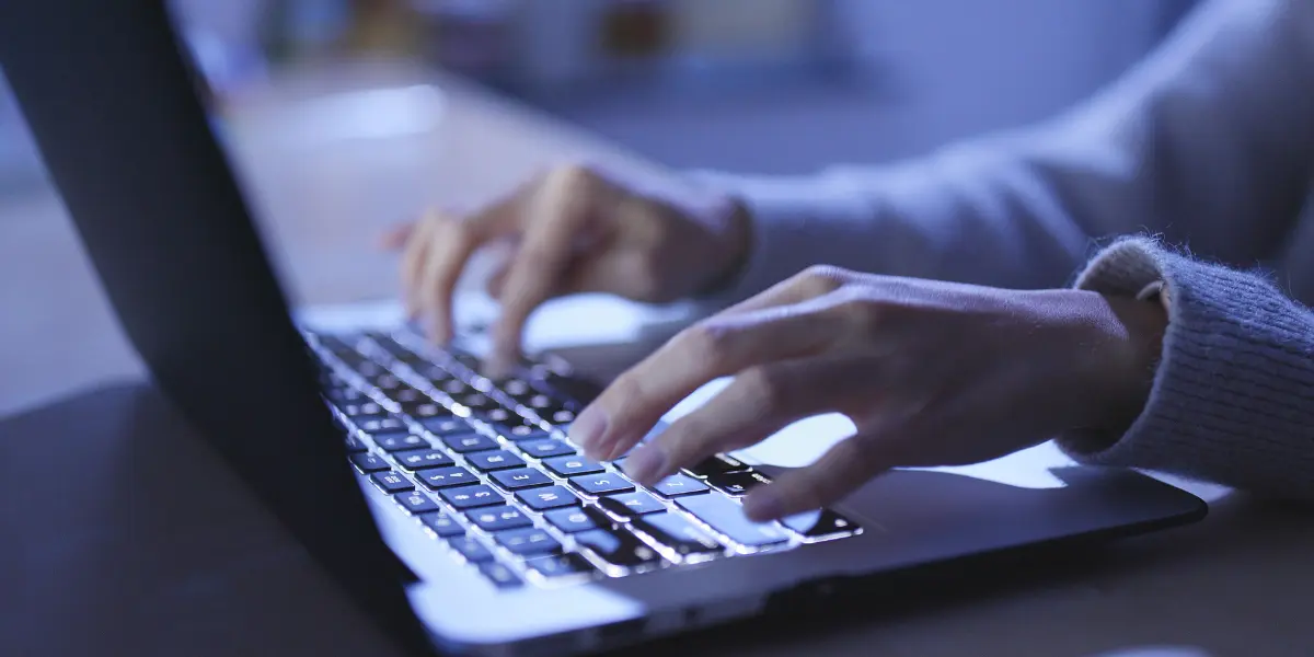 Notebooks comuns vs. notebooks gamer: qual a melhor escolha para você?