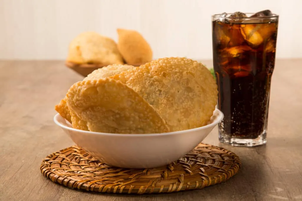 Trabalhador busca cobrar pastel e é advertido por juiz –