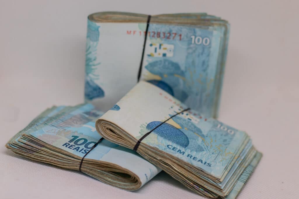 Quanto você pagaria pelo carro mais barato do Brasil? Veja se vale a pena desembolsar quase 8 dezenas de milhares de reais para conseguir comprar um.