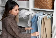 Renovando o guarda-roupa com peças versáteis e duráveis