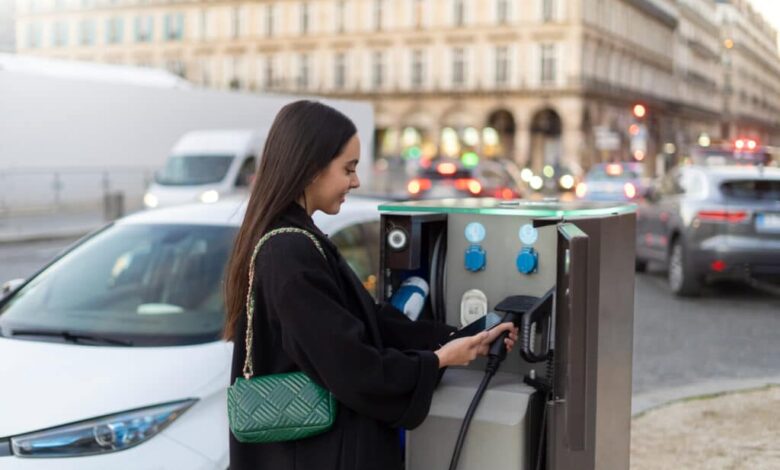 Seu carro a gasolina vai virar "museu" em 2027: o IMPÉRIO chinês dos elétricos chegou