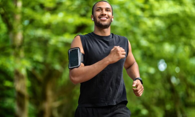 Tênis acessível supera importados e melhora desempenho em corredores - Tênis barato que humilha importados faz corredores ganharem até 43 segundos