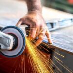 Esmerilhadeira: como escolher o modelo certo para corte e desbaste com segurança