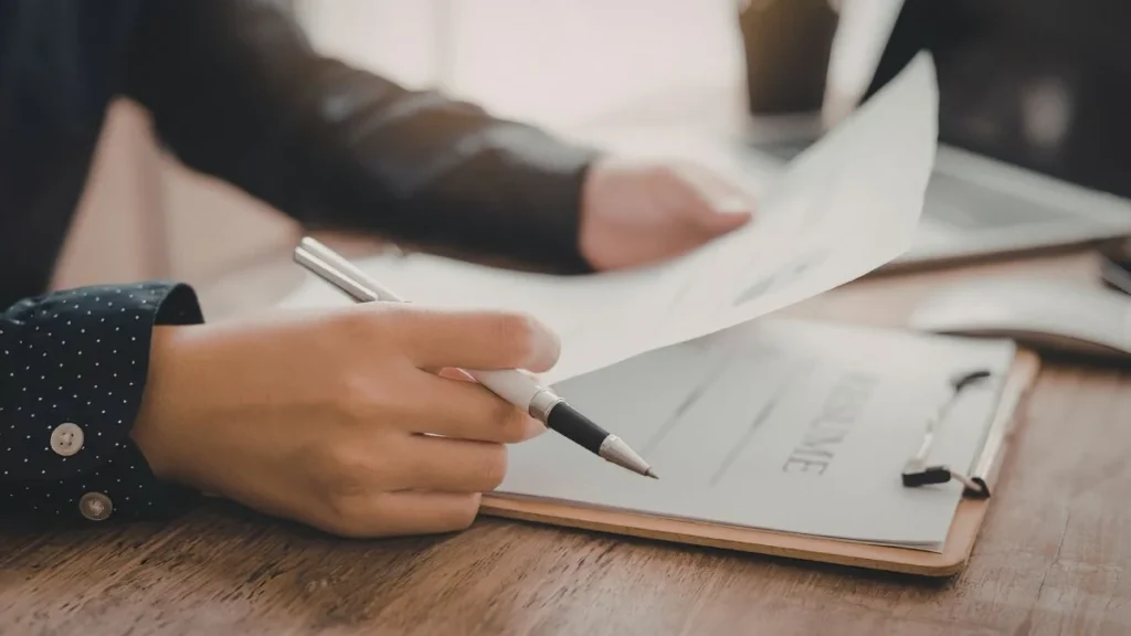 Quantos atestados a empresa pode aceitar por ano